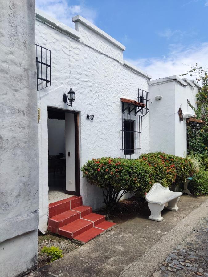 Cabana 52 En La Aldea Doradal Santorini Colombiano Eksteriør billede